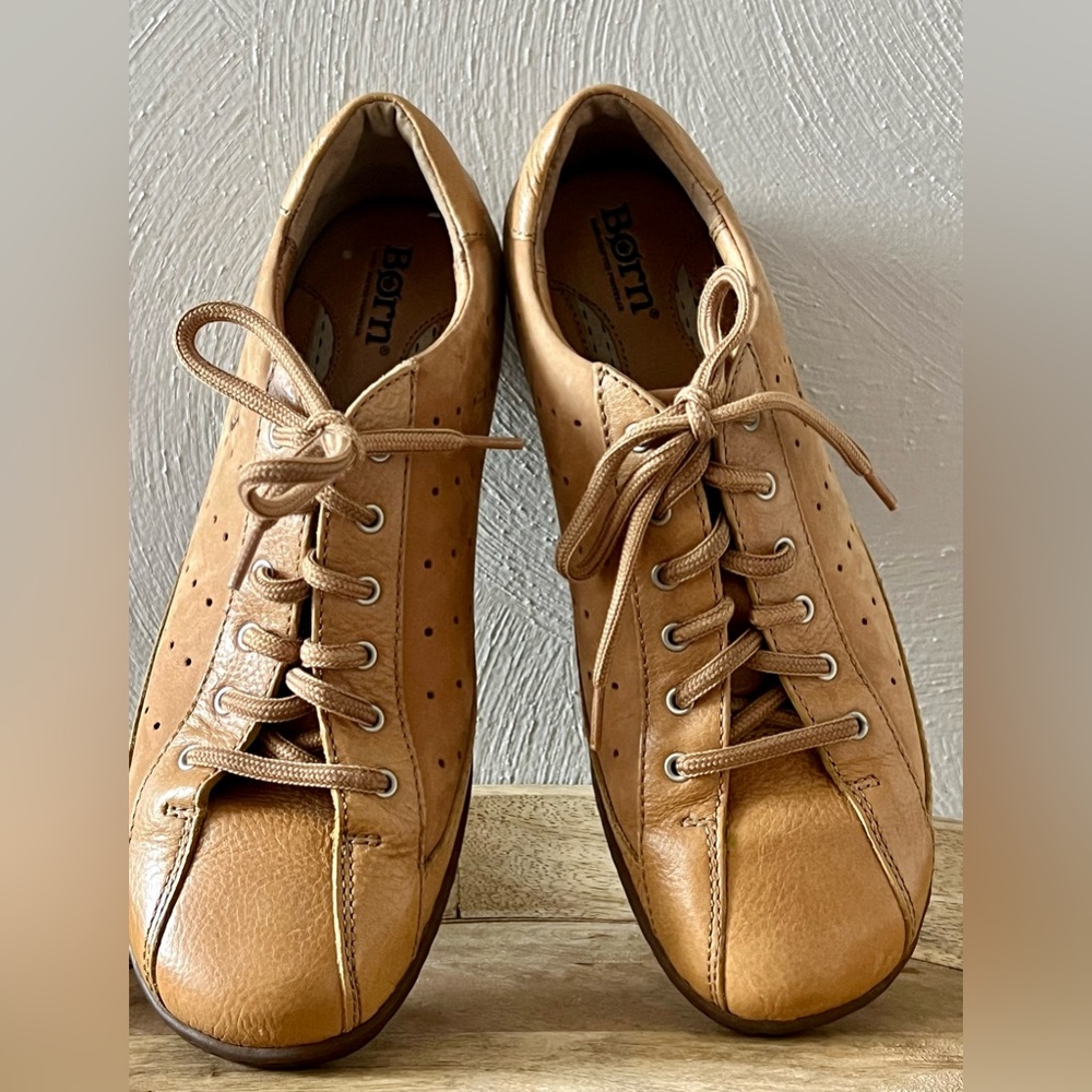 Born Tan Leather Oxford W1578 Sz 8.5/40